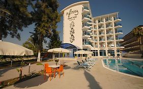 Infinity Beach 4*